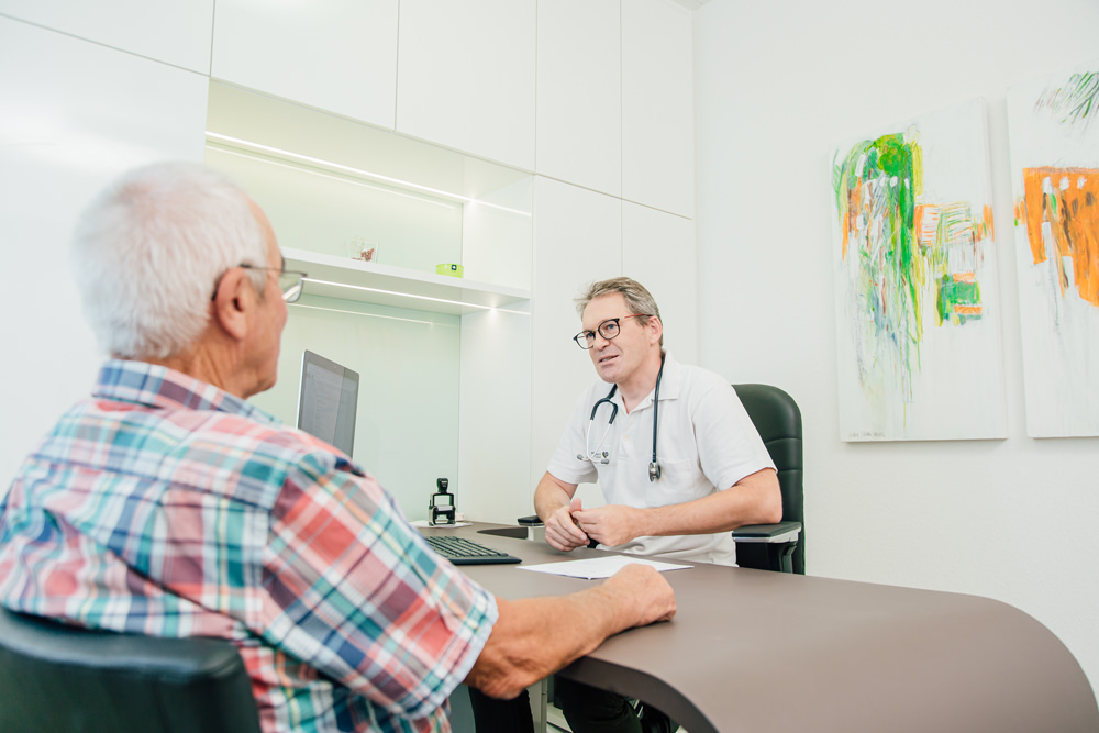 Dr. Matthias Conrad - Arbeits- und Allgemeinmedizin - Arzt und Patient